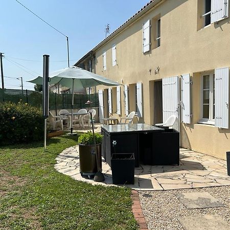 Les Tremieres Villa Le Thou Exterior photo